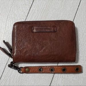 Distressed Frye Becca Phone Wallet